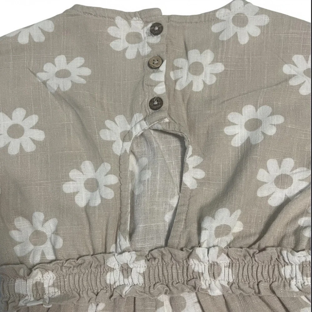 Jessica Simpson white gray elastic